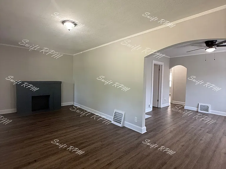 3811 Monroe Ave — Photo 2