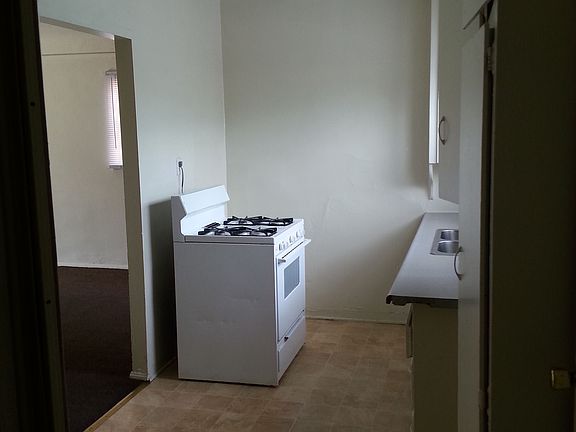 2nd image of 314 S Cedar Ave APT C