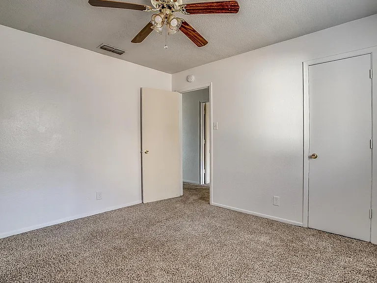 6530 Fall Creek Hwy — Photo 33