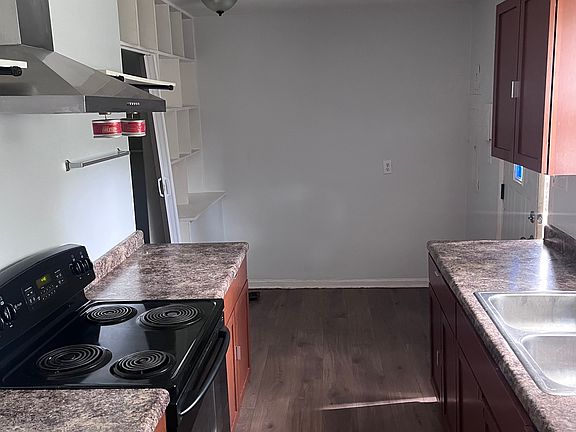 4th image of 4006 N Bolton Ave