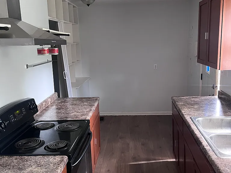 4006 N Bolton Ave — Photo 4