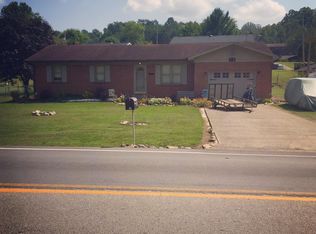 948 Lakeside Dr, Altro, KY 41339