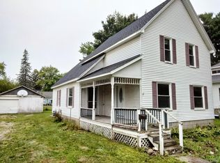 235 N Howard Ave, Croswell, MI
