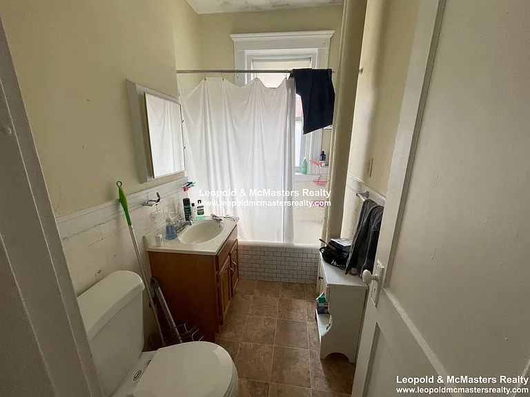 Woodstock Properties — Photo 12