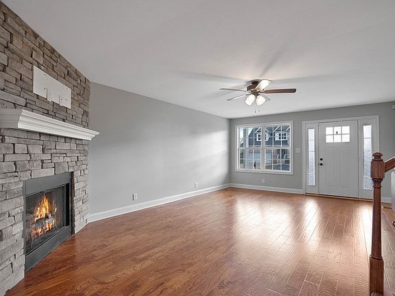 3rd image of 2328 Colston Dr