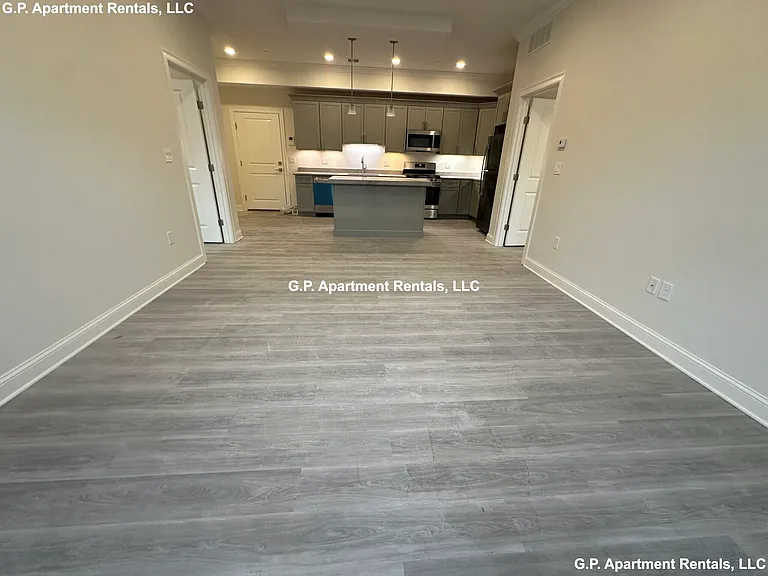 605 Broadway #202 — Photo 1