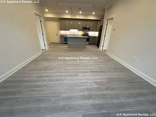 605 Broadway #202 Photo 1