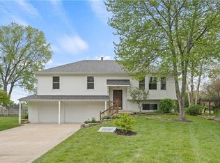16107 W 154th Ter, Olathe, KS 66062