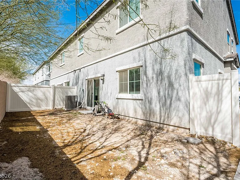 2725 Rainy Meadows Ave — Photo 35