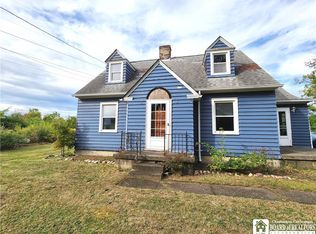 4088 Sowles Rd, Hamburg, NY 14075