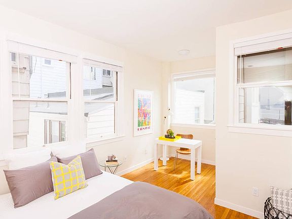 5th image of 1146 Montgomery St #B1