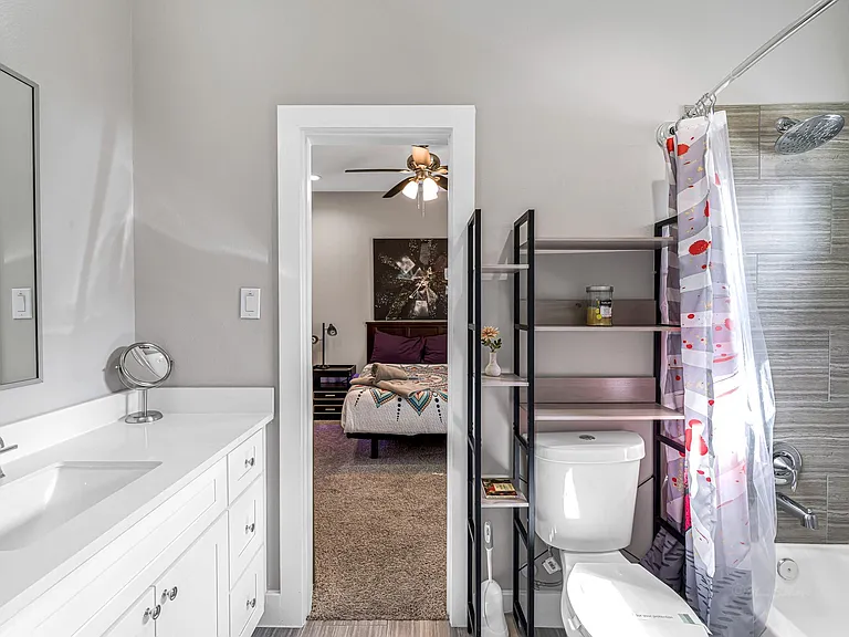240 Julia St #A — Photo 45