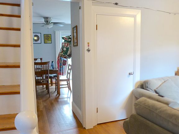4th image of 26 Jay St #1