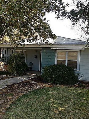 1st image of 5869 Tracyne Dr