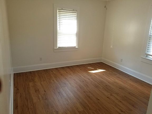 4th image of 112 Leonard Dr