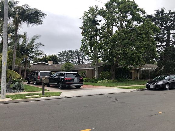 2nd image of 2017 Paloma Dr