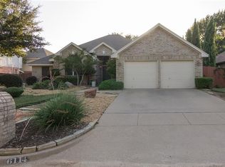 6114 Hedgeapple Ct, Arlington, TX 76001