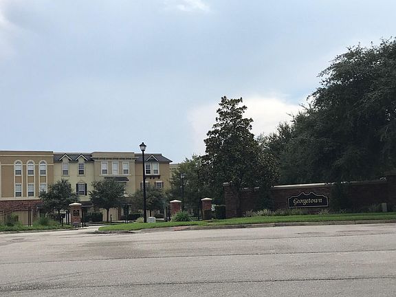 2nd image of 4425 Ellipse Dr