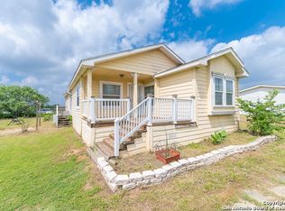 16671 Borregas Rd, Elmendorf, TX 78112