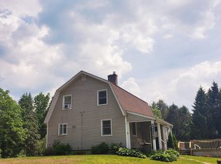 8 S Bigelow Rd, Hampton, CT 06247