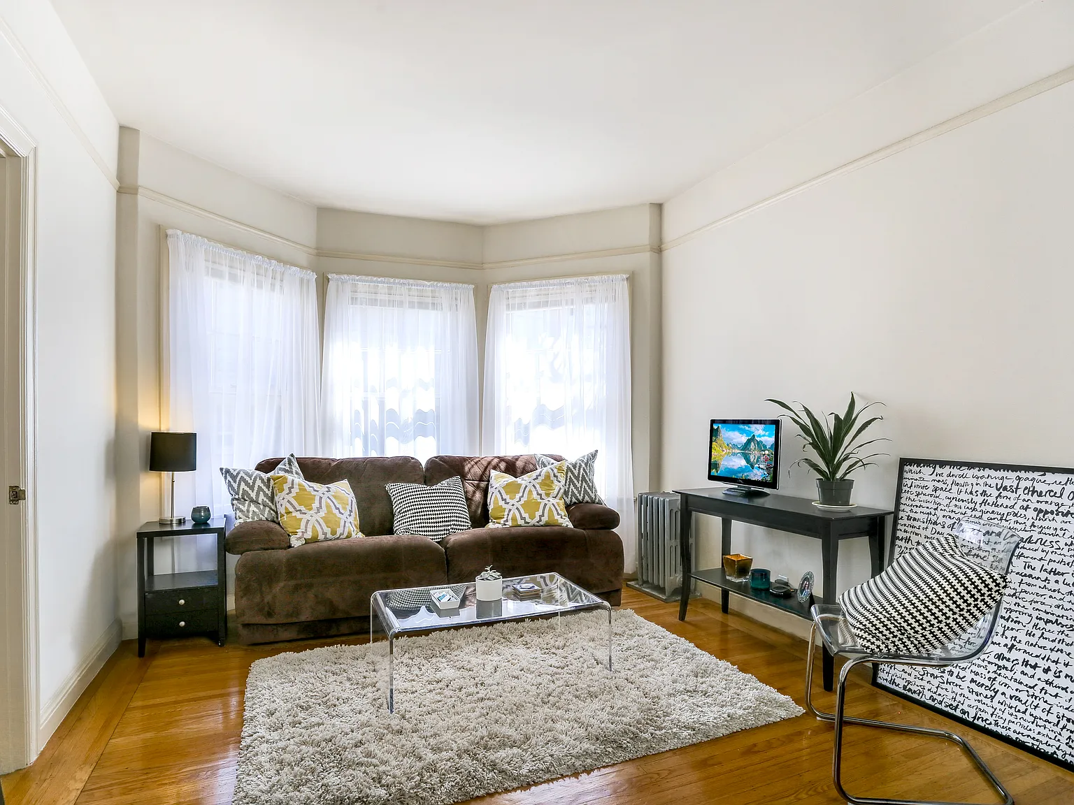 1450 Chestnut St — Photo 3