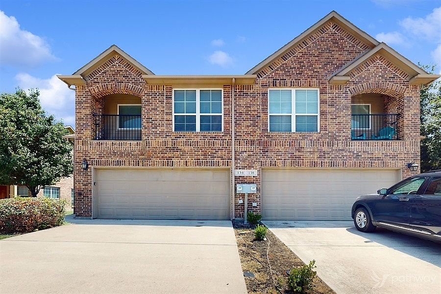 1st image of 134 Barrington Ln
