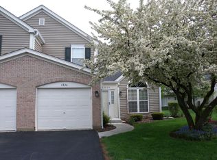 6836 Chesapeake Ct, Gurnee, IL 60031