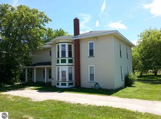5434 E Deerfield Rd, Mt Pleasant, MI 48858