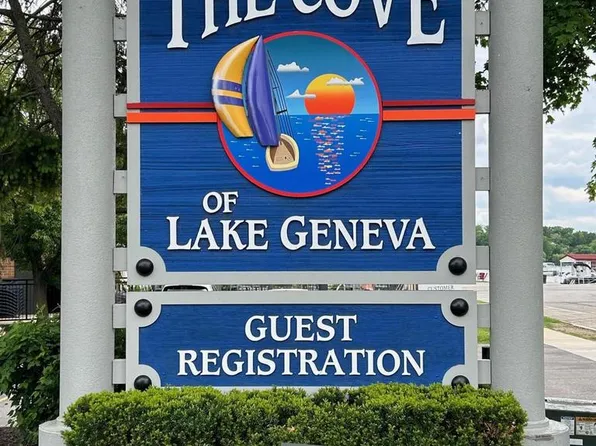 111 Center STREET #304, Lake Geneva, WI 53147