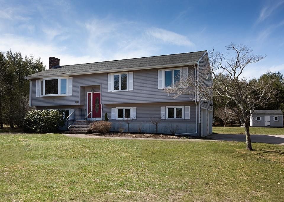 2nd image of 14 Flintlock Rd