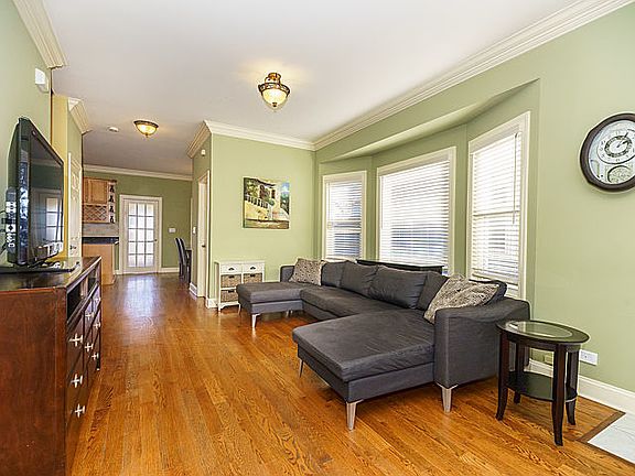 5th image of 918 Lathrop Ave