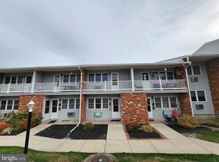 76 Lark Cir, York, PA 17404