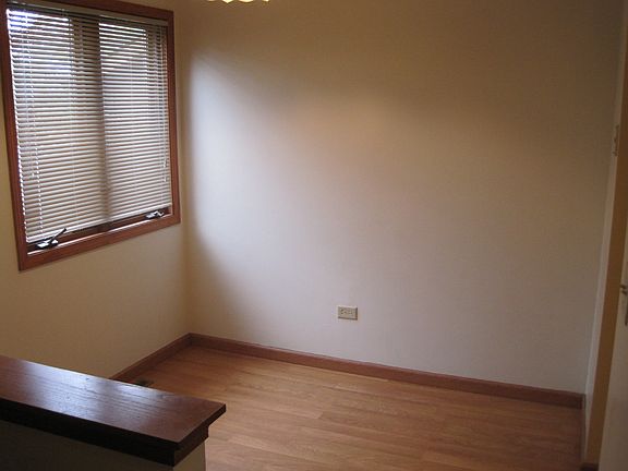 FRONT ROOM