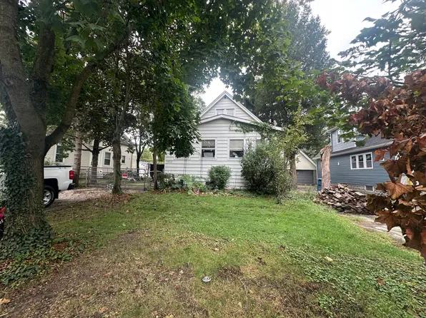 3422 Green St, Steger, IL 60475