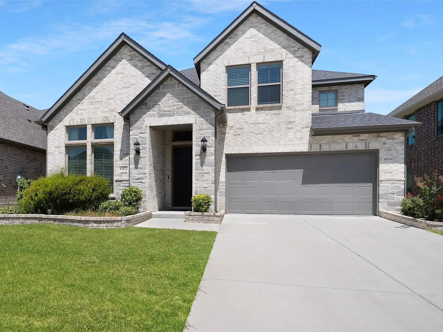 5 bed, 5.5 bath, 3445 sqft, $3,800 — Photo 1