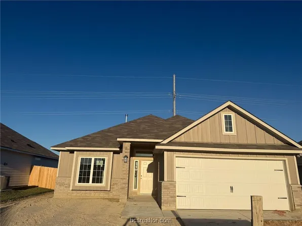 215 Whaley St, Caldwell, TX 77836