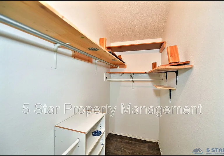 7249 Imperial Ridge Dr — Photo 34