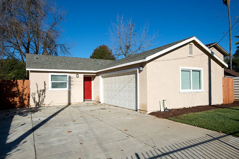 1st image of 3925 Sierra Vista Ave