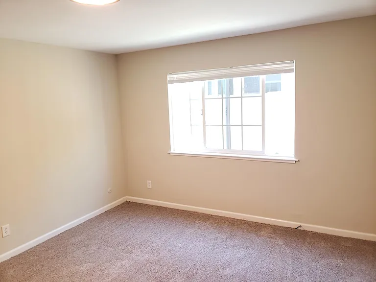 515 Kains Ave #2 — Photo 16