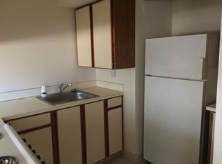 9634 SW 41st Ave APT B, Portland, OR 97219