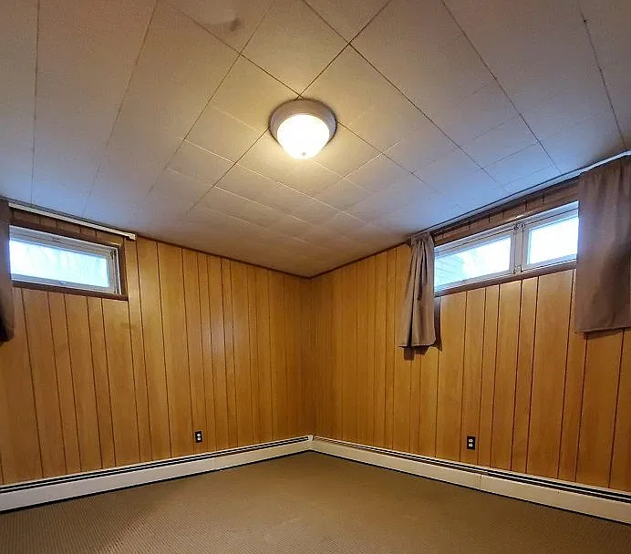 2 bed, 1.0 bath, $1,095 — Photo 4