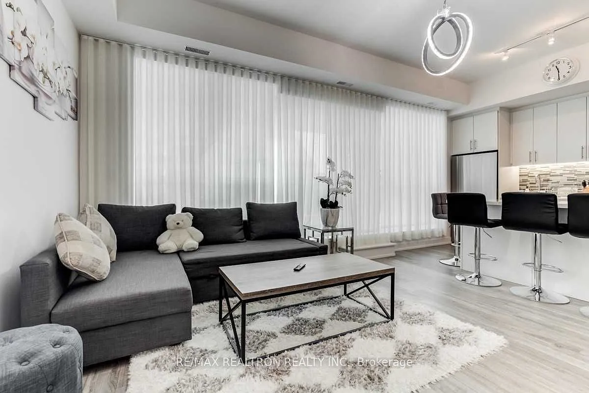 2 bed, $2,700 — Photo 4