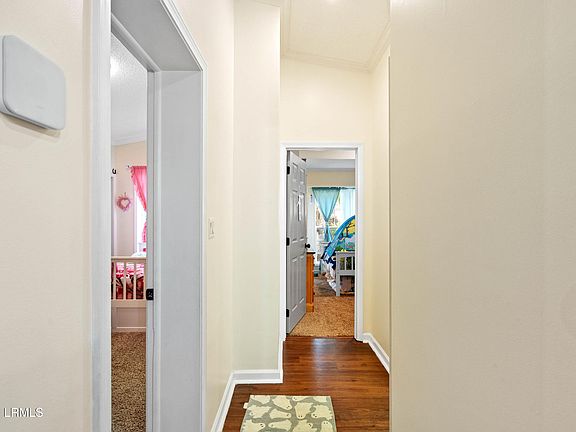 5th image of 21 Caswell Avenue