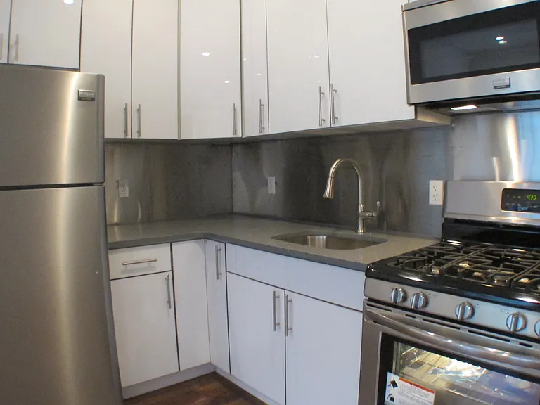 47 Putnam Ave #3 — Photo 3