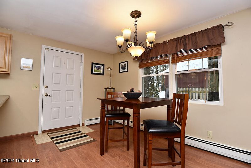5th image of 91 Snowberry Road