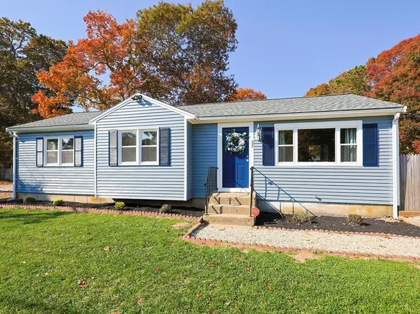 37 Seacoast Shores Blvd, East Falmouth, MA 02536