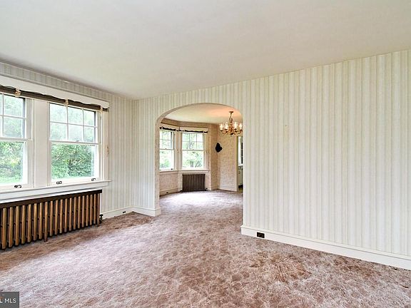 4th image of 609 Orlando Ave