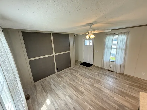 604 W John Beers Rd #75N, Stevensville, MI 49127
