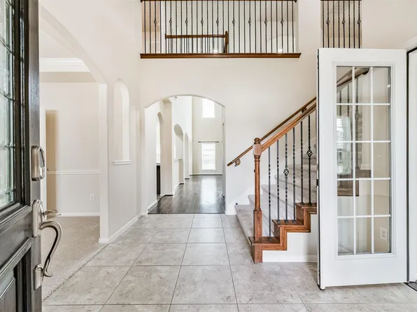 2811 Afton Dr, Pearland, TX 77581