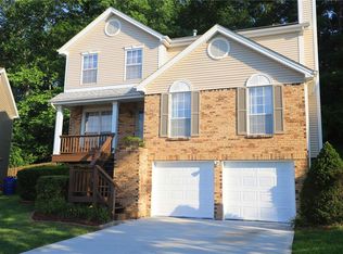 1501 Berry Leaf Ct, Ballwin, MO 63021